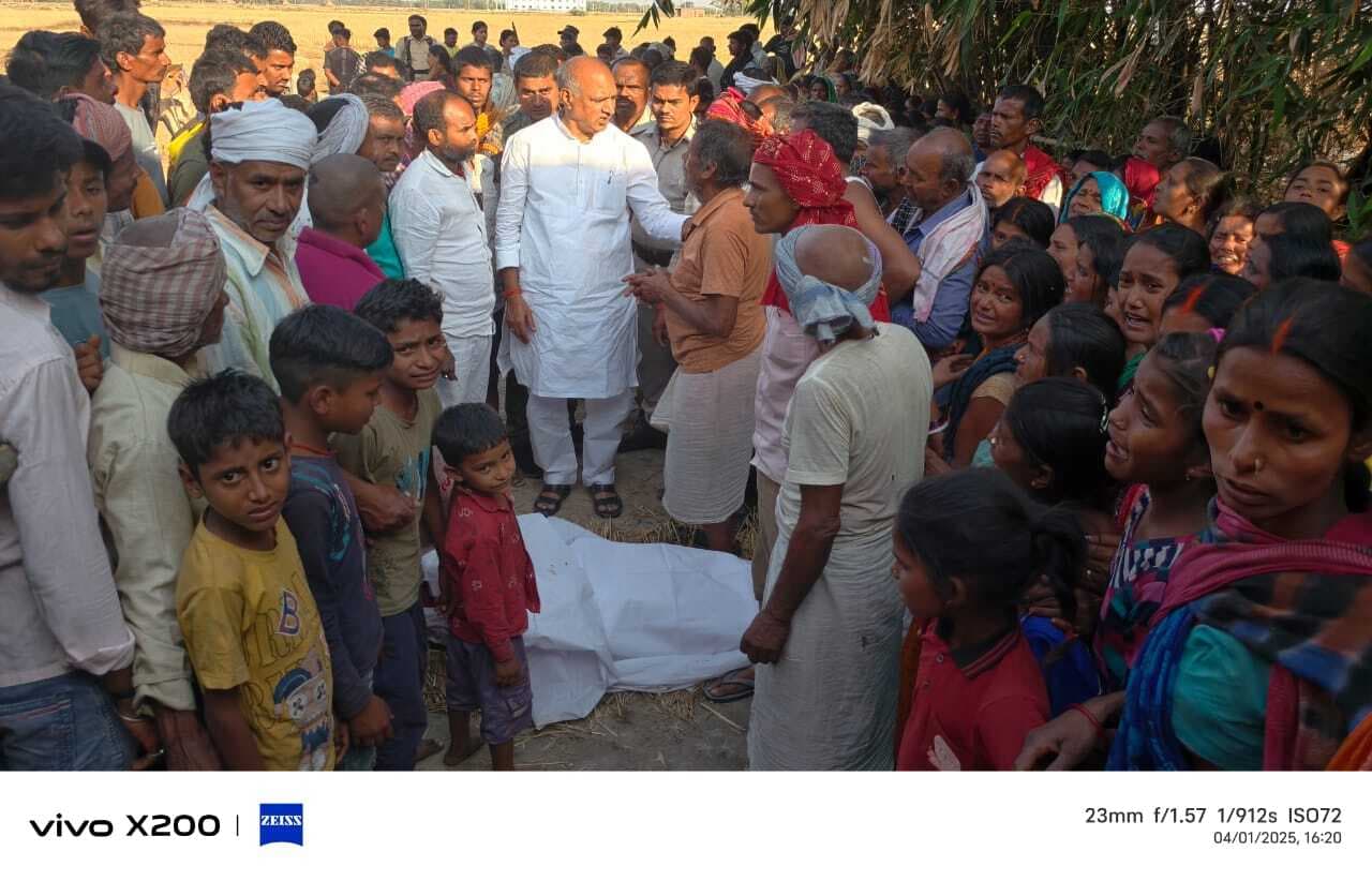 Gaya News : बेदौली मोड़ के पास हादसे में युवक की मौत, लोगों ने जाम की सड़क