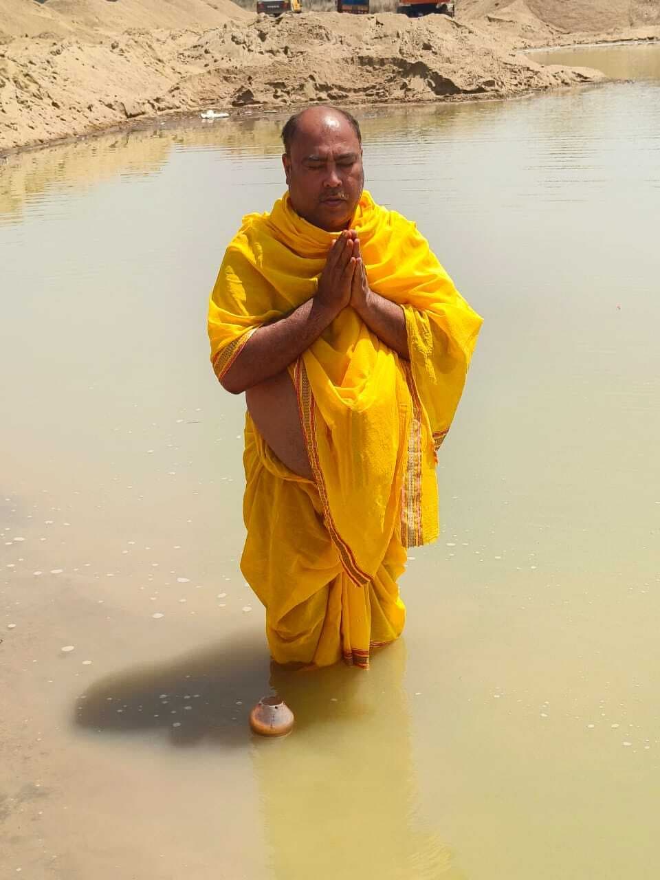 Gaya News : गुरुआ में भुरहा, बैजूधाम व मोरहर नदी में व्रतियों ने किये स्नान