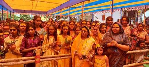 राम कथा को लेकर निकाली गयी भव्य कलश शोभायात्रा