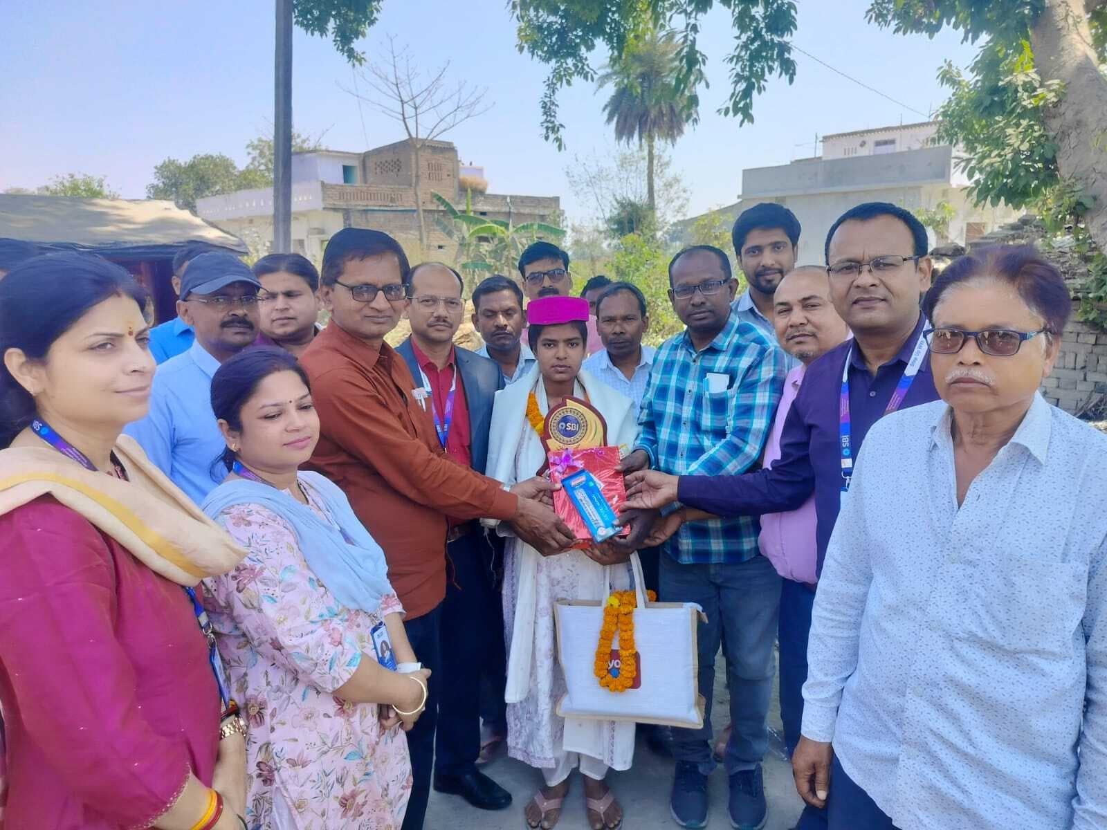 Education news from Samastipur:बच्चों का हौसला बढ़ाने के लिए मेधा का सम्मान जरूरी