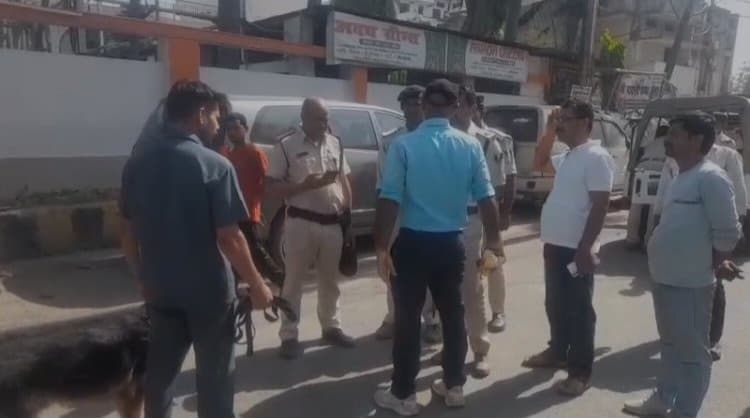 ठेला पर मिला युवक का शव, हत्या की आशंका