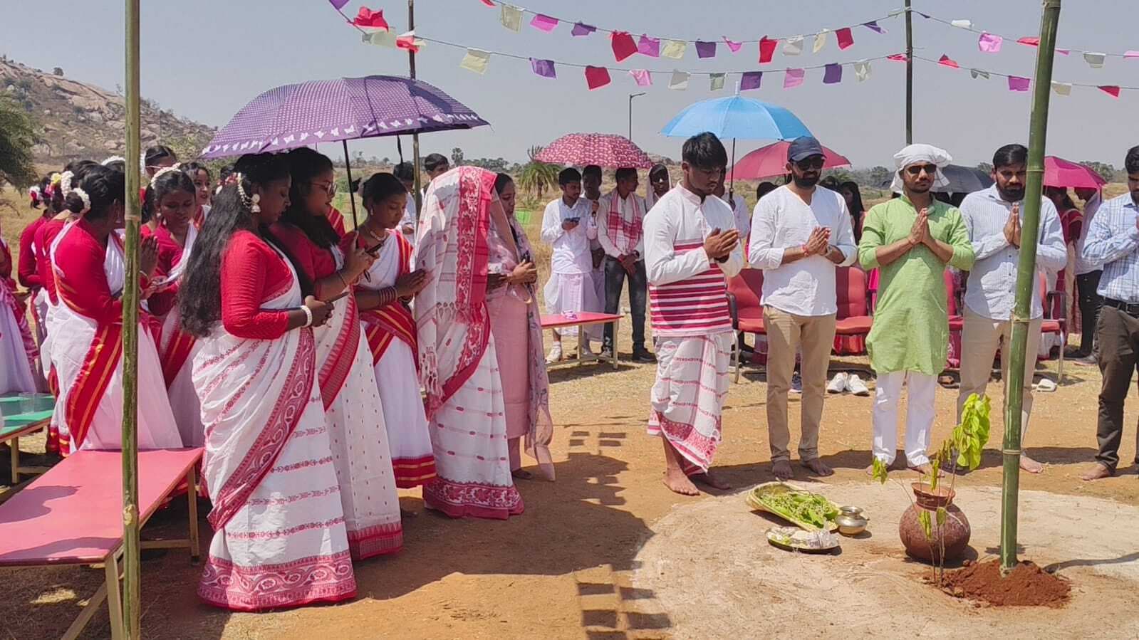 Deoghar news : कृषि कॉलेज में मनाया गया सरहुल, प्राकृतिक संसाधनों और पर्यावरण की सुरक्षा का लिया संकल्प