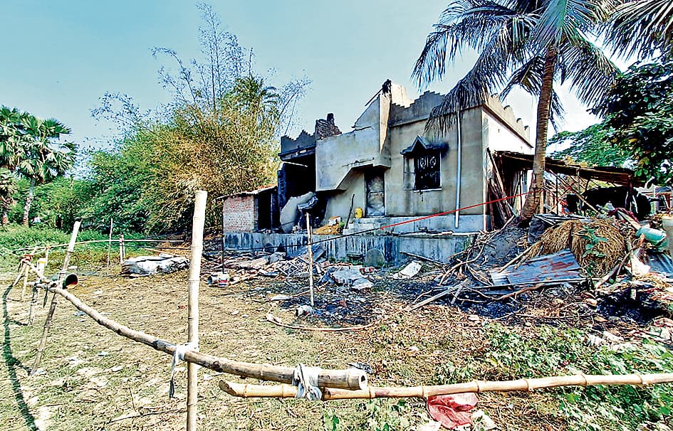 पटाखा फैक्टरी के मालिक को पुलिस ने किया गिरफ्तार