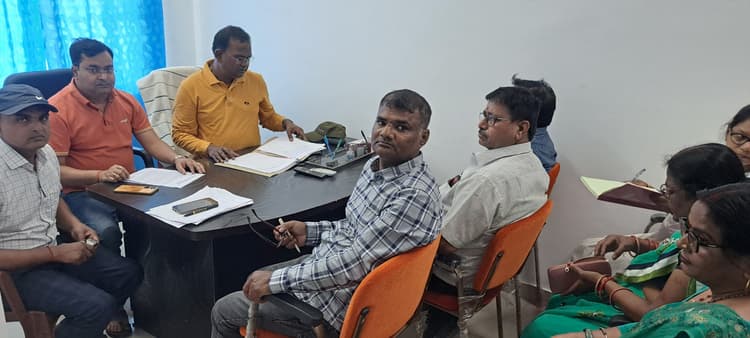 आशा व स्वास्थ्य कर्मी सीएचसी में कर रहे भ्रष्टाचार, अंकुश लगाने का  निर्देश