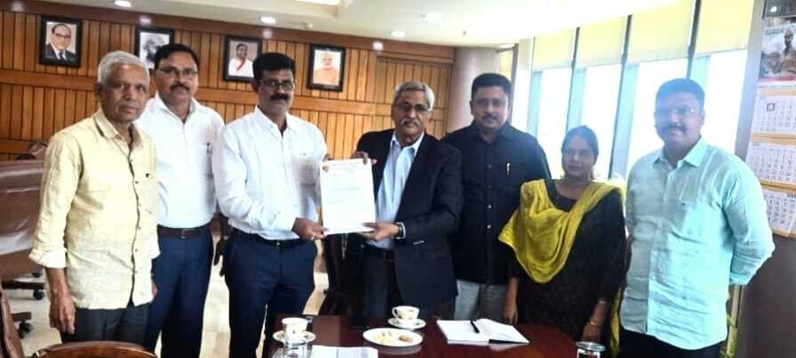 Ranchi News : कोल इंडिया चेयरमैन से मिला संघ का प्रतिनिमंडल, स्थायी कर्मियों की संख्या बढ़ाने का आग्रह