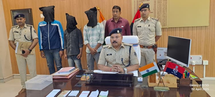 दो लूटकांडों में शामिल तीन अपराधी गिरफ्तार