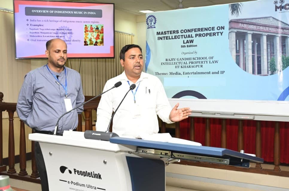 सीयूएसबी के लॉ विभाग के शोधार्थी ने पाया तीसरा स्थान