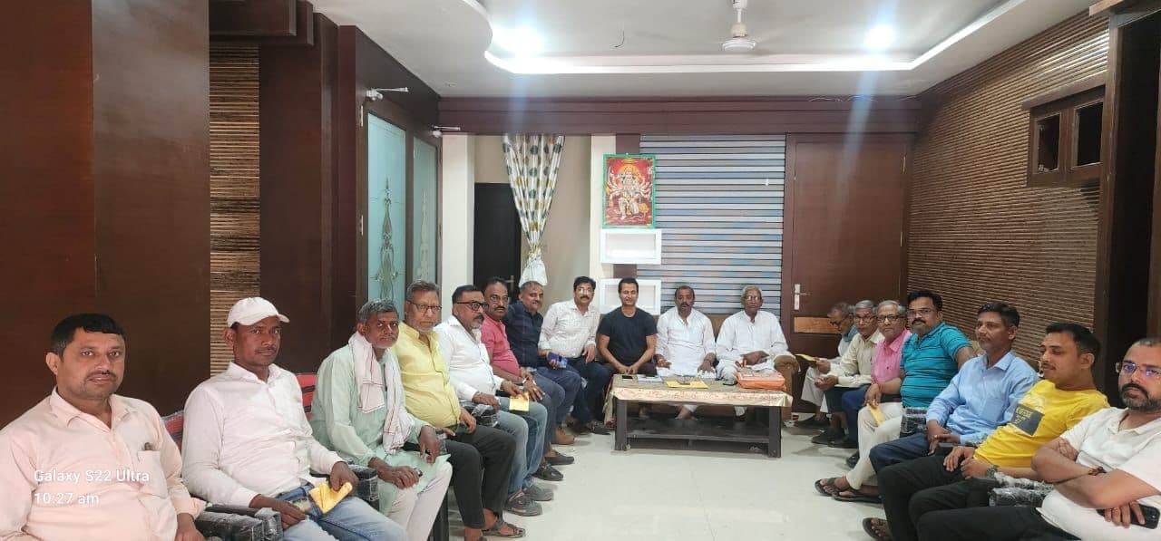 Motihari news : विश्वकर्मा स्वाभिमान जागृति सम्मेलन को लेकर हुई बैठक