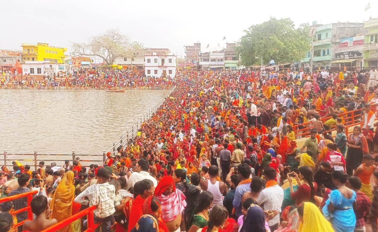 Aurangabad News : देव में पांच लाख से अधिक श्रद्धालु करेंग अर्घ अर्पित