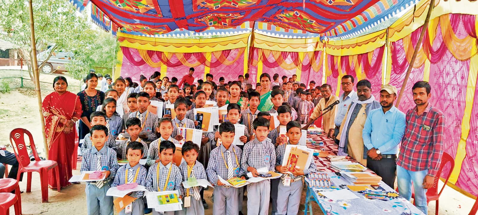 दीक्षांत समारोह में बच्चों को दिया गया वार्षिक प्रगति पत्र