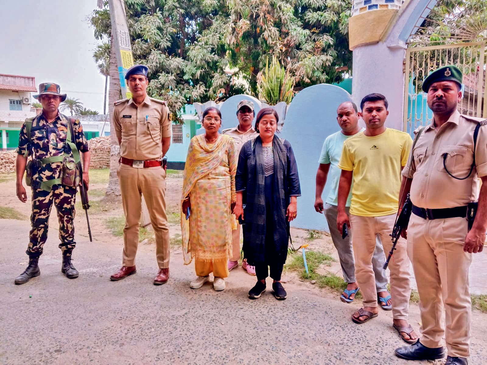 hajipur news. शोभायात्रा के मार्ग में आने वाली इमारतों पर ड्रोन से रखी जा रही नजर