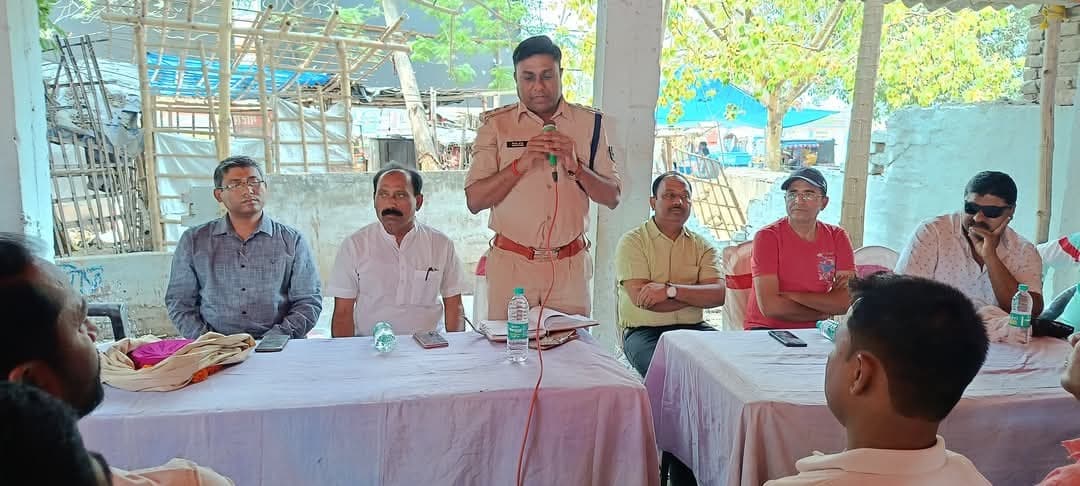 Madhubani News : जुलूस में शराब या अन्य मादक पदार्थ का सेवन करने पर होगी कार्रवाई