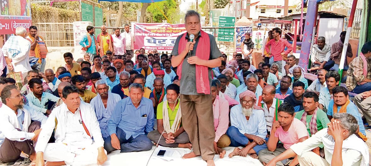 स्कूली बच्चों को इ- रिक्शा से स्कूल जाने पर लगी रोक वापस हो : राजेश श्रीवास्तव