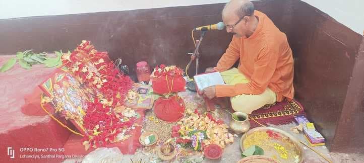 मां के चतुर्थ रूप कुष्मांडा की विधि-विधान से की गयी पूजा