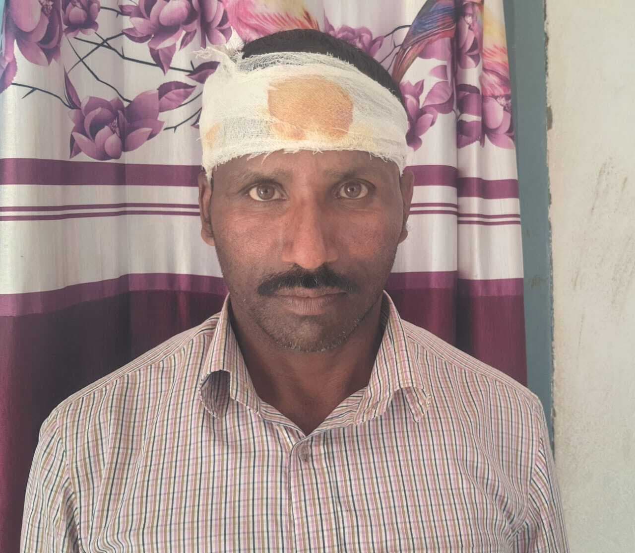 बकरी से गेहूं की फसल चराने का विरोध करने पर की मारपीट