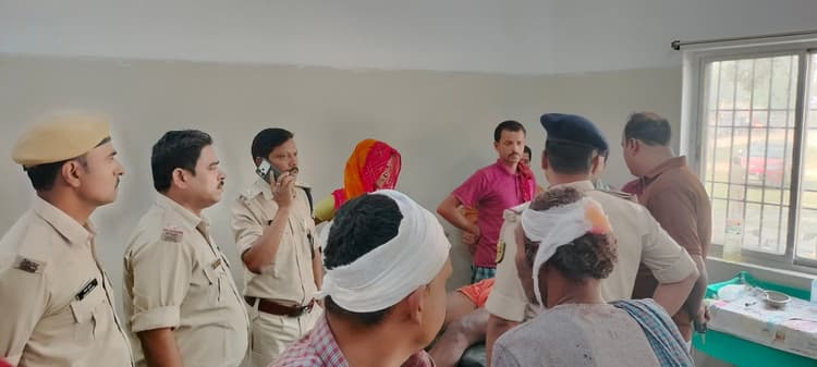 भूमि विवाद में मारपीट, डेढ़ दर्जन लोग जख्मी