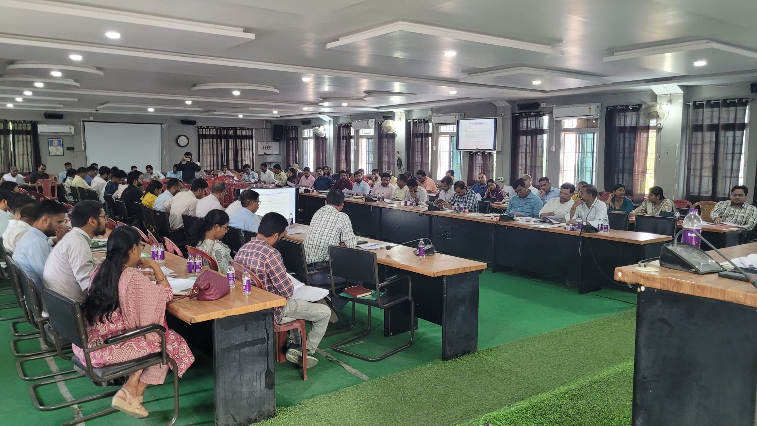 एससी-एसटी टोला में 14 अप्रैल को लगेगा विशेष विकास कैंप: डीएम