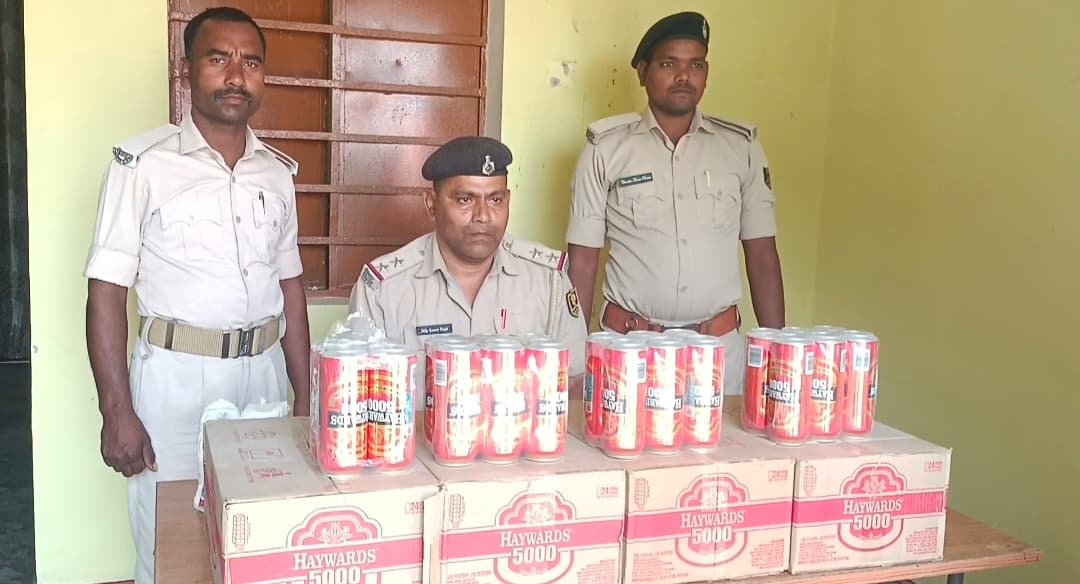 पुलिस ने 180 लीटर शराब के साथ स्कॉर्पियो को किया जब्त