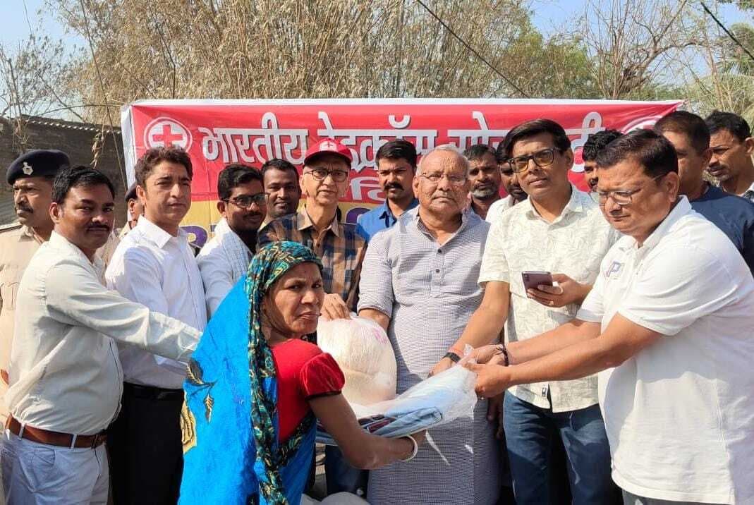 रेडक्रांस की ओर से अग्निपीड़ितों को पहुंचायी गयी राहत सुविधा