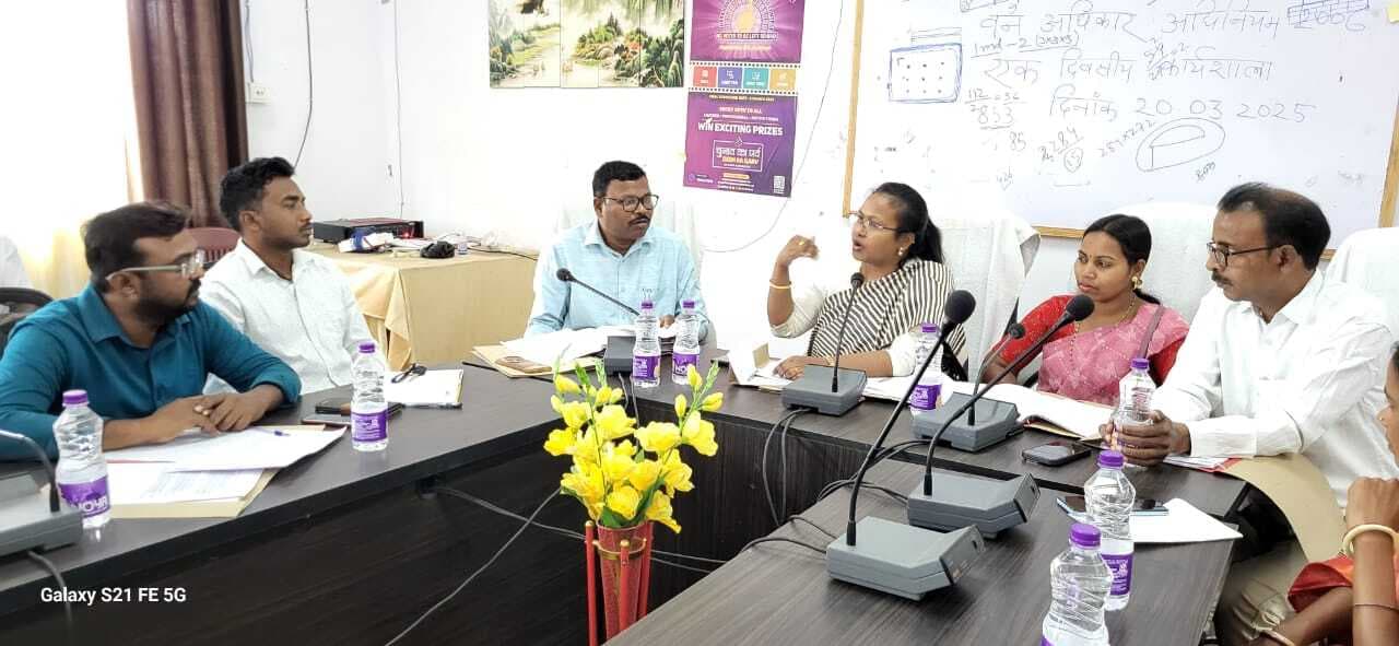 पंचायत मद की राशि कम खर्च पर जताई गयी नाराजगी