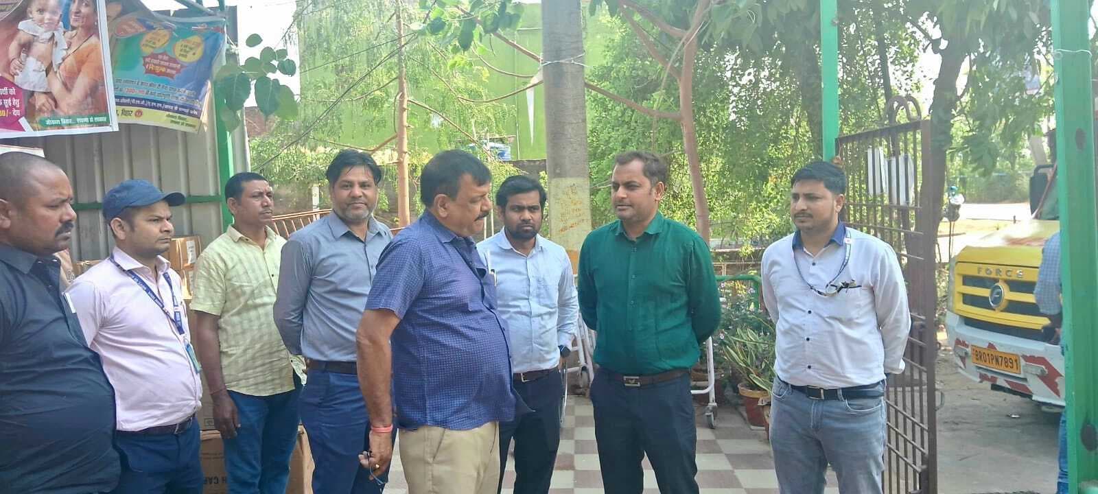 रामगढ़ चौक पीएचसी का सीनियर डिप्टी कलेक्टर ने किया औचक निरीक्षण