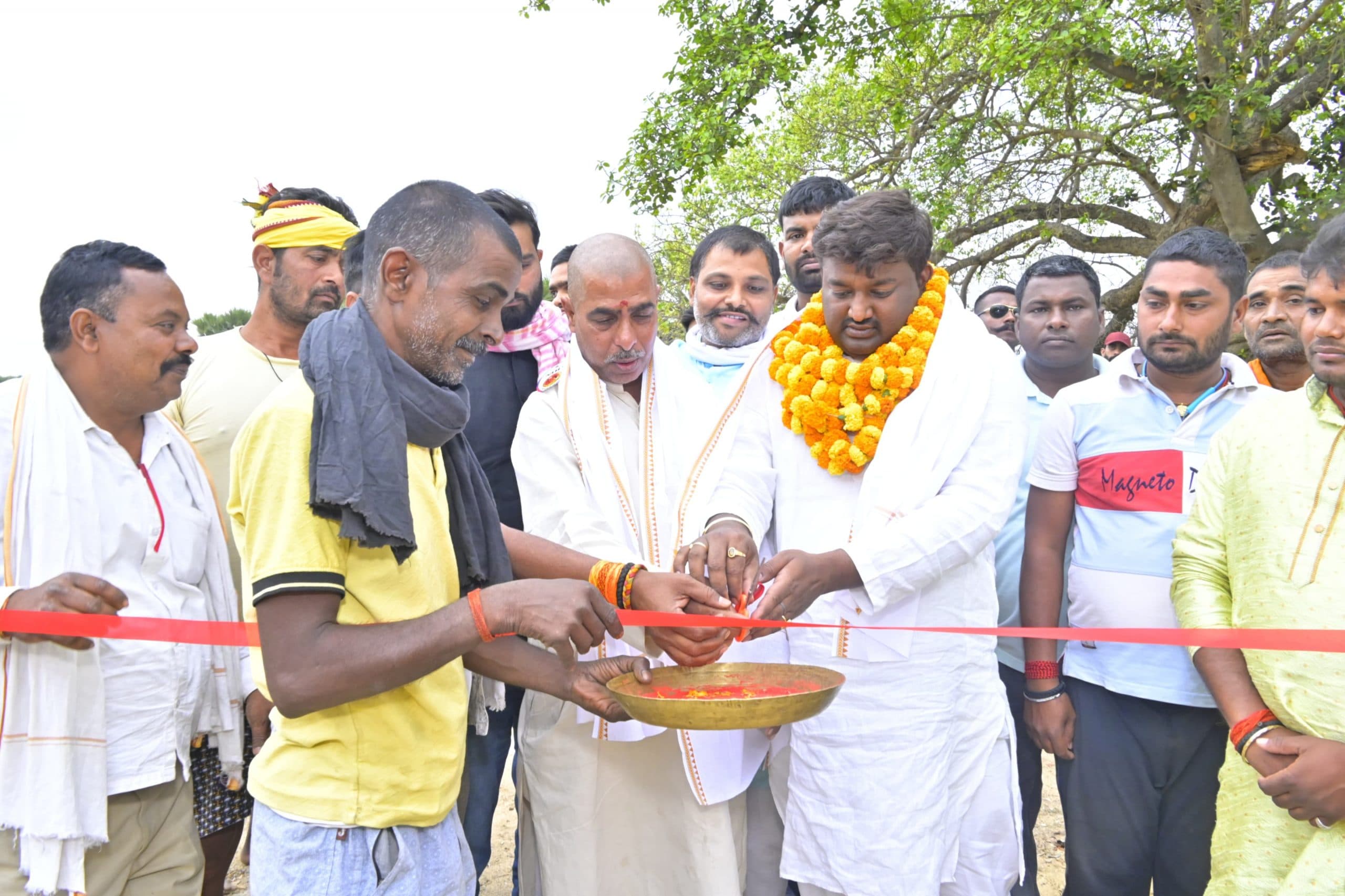 जदयू नेता रॉकी यादव ने किया छठ घाट का उद्घाटन