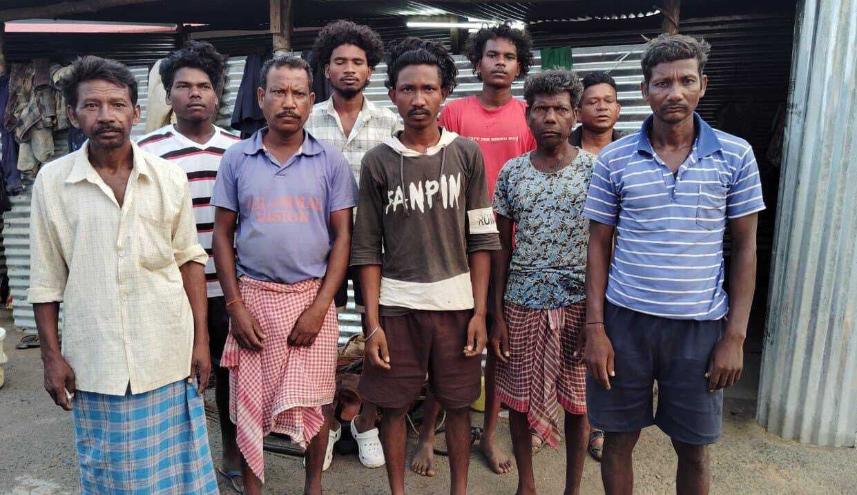 मसलिया के 10 मजदूर कर्नाटक में फंसे, घर वापसी की लगायी गुहार