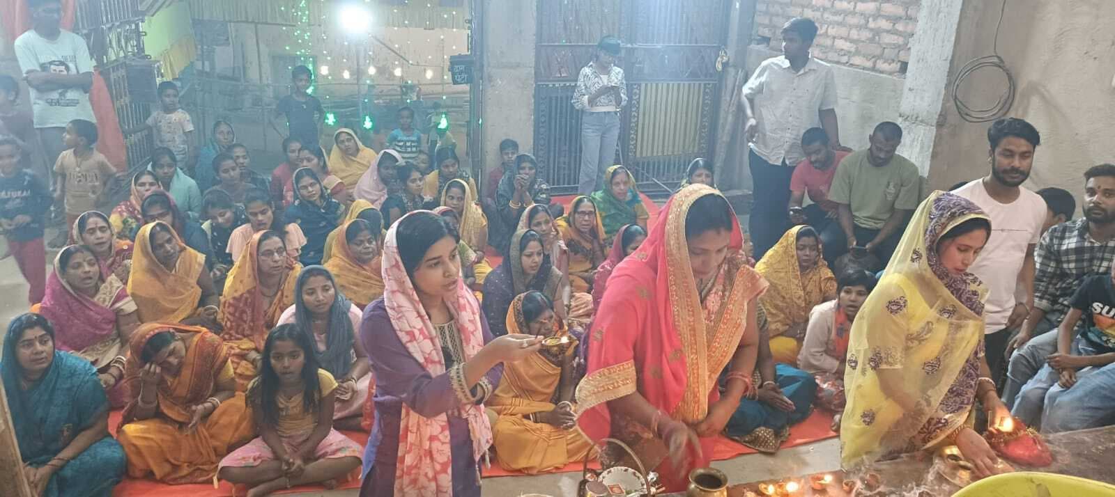 श्रद्धालुओं ने की मां स्कंदमाता की पूजा