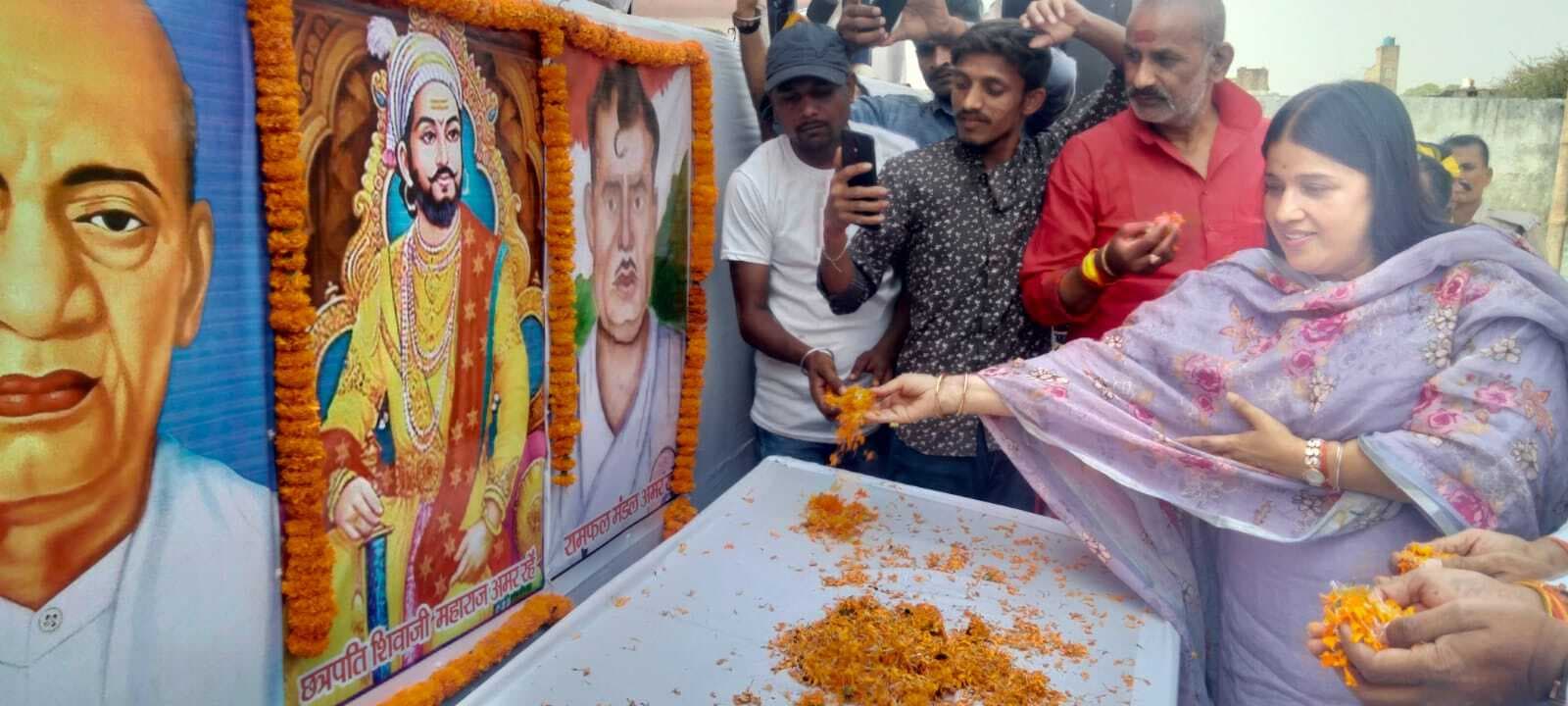 शिक्षा से ही बच्चों को बेहतर नागरिक और समाज के लिए बना सकते हैं उपयोगी: विधान पार्षद