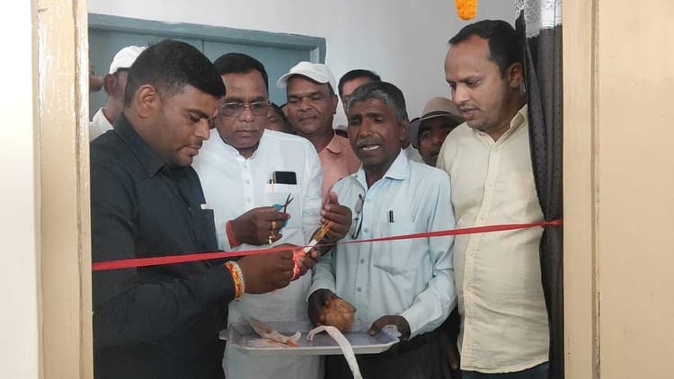 Giridih News :झारखंड राज्य के उद्देश्यों को पूरा करें अधिकारी : नागेंद्र महतो