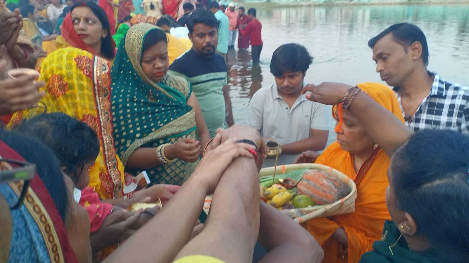 जिले में हर्ष व उल्लास के साथ मनी चैती छठ पूजा