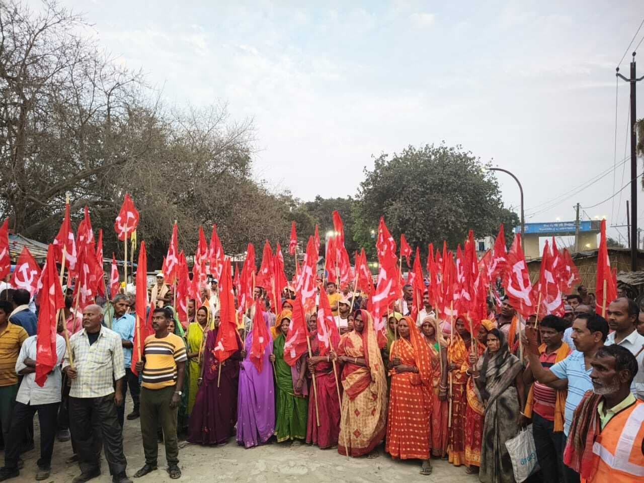 Bhagalpur news एनटीपीसी के खिलाफ इफ्टू की गेट मीटिंग