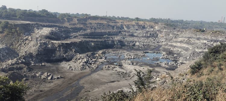 सीसीएल : उतार-चढ़ाव के बीच कबरीबाद माइंस ने कोयला उत्पादन में बनाया रिकॉर्ड