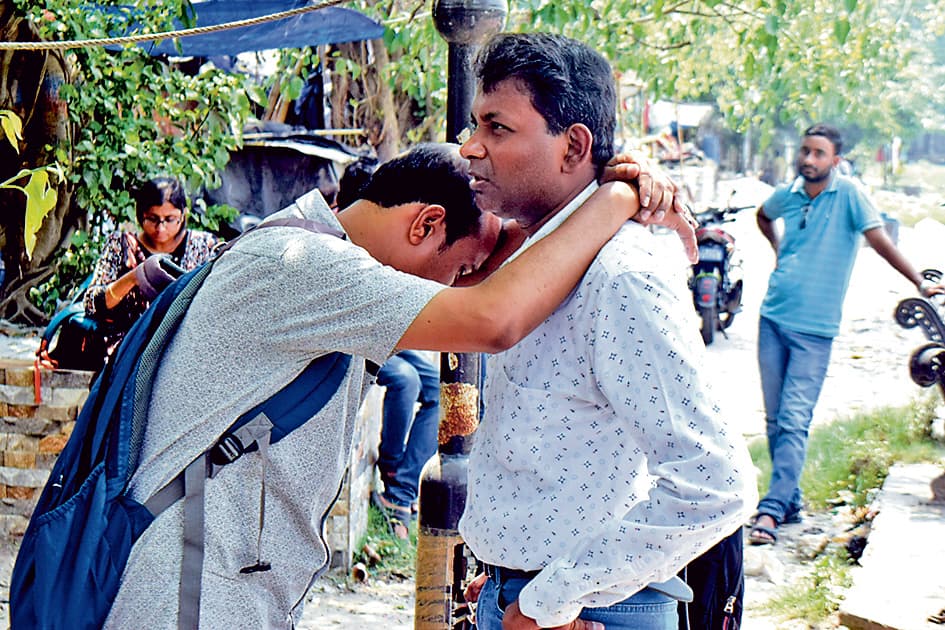 सुप्रीम कोर्ट ने रद्द की 25,753 शिक्षक और गैर शिक्षण कर्मियों की नियुक्ति, दागियों को वापस करना होगा वेतन