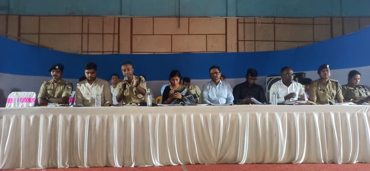 11 मजिस्ट्रेट की निगरानी में निकाली जायेगी भगवान श्रीराम की शोभायात्रा