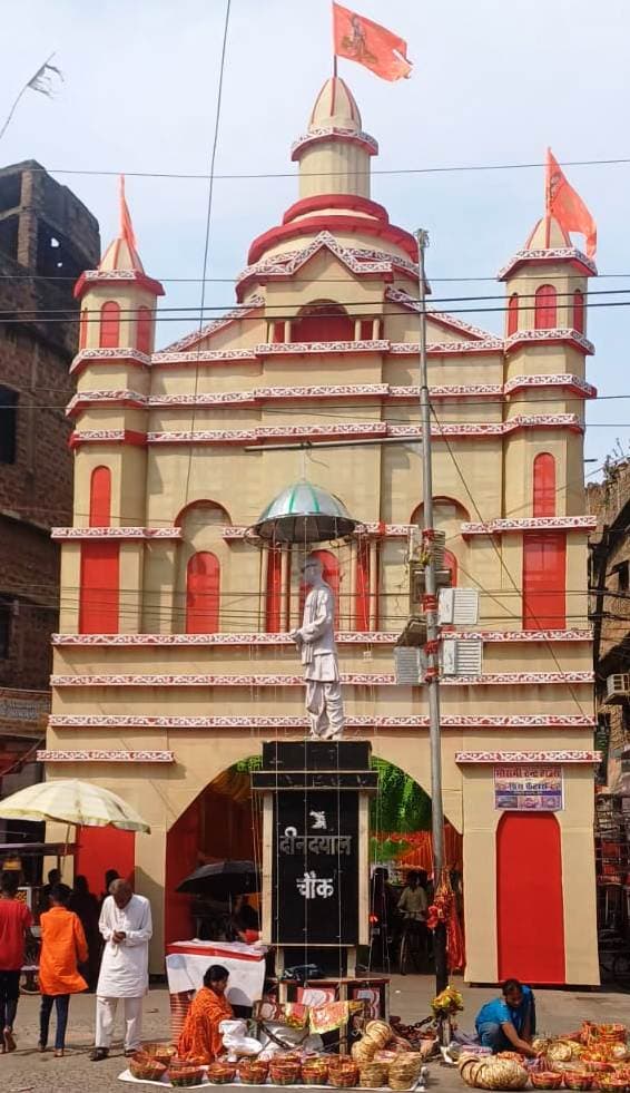 पट खुलते ही माता के दर्शन को उमड़ी श्रद्धालुओं की भीड़