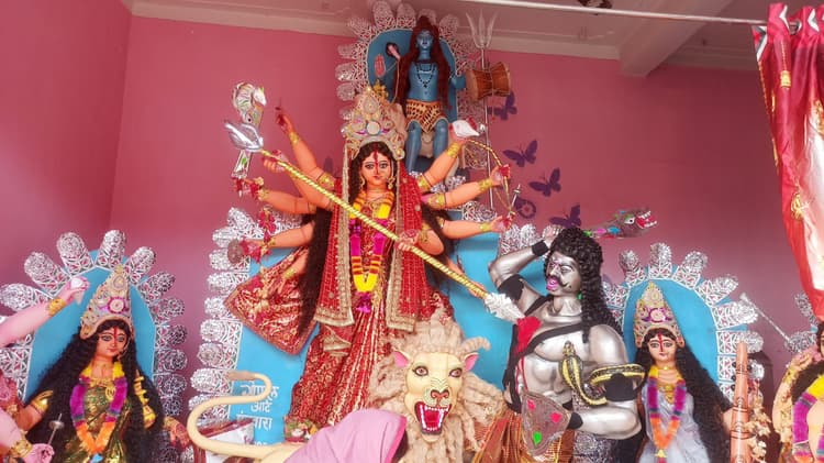 सप्तमी तिथि को खुले माता मंदिर के पट, दर्शन को उमड़े श्रद्धालु