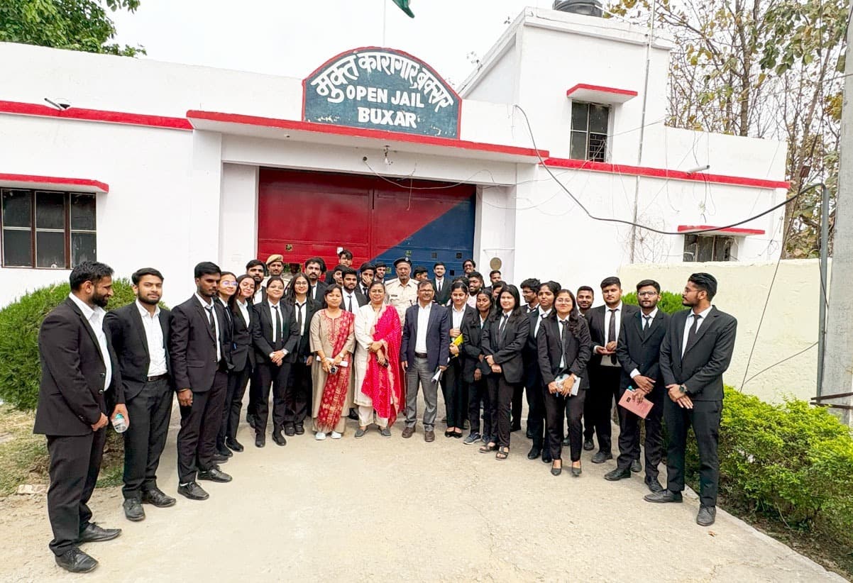 सीयूएसबी के छात्रों ने बक्सर की खुली जेल की व्यवस्था की ली जानकारी