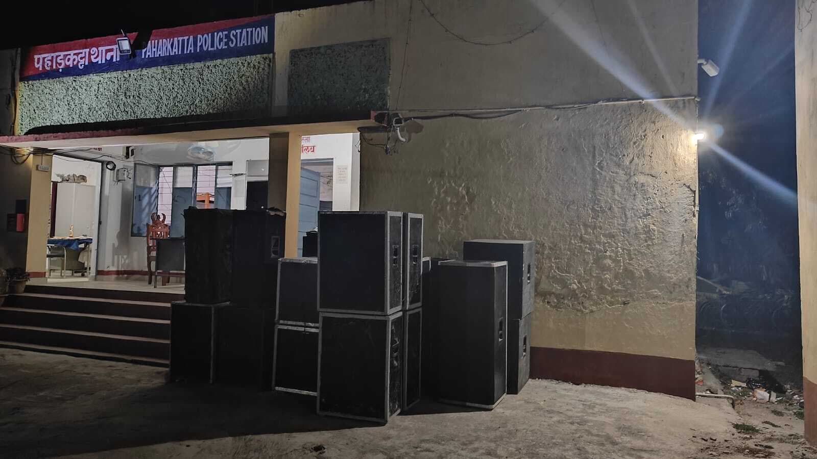 दुकानों से डीजे साउंड सेट जब्त, रामनवमी के बाद होगा वापस