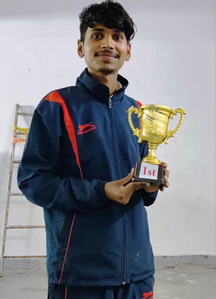 राष्ट्रीय एथलेटिक्स प्रतियोगिता में हिमांशु ने जीता गोल्ड मेडल