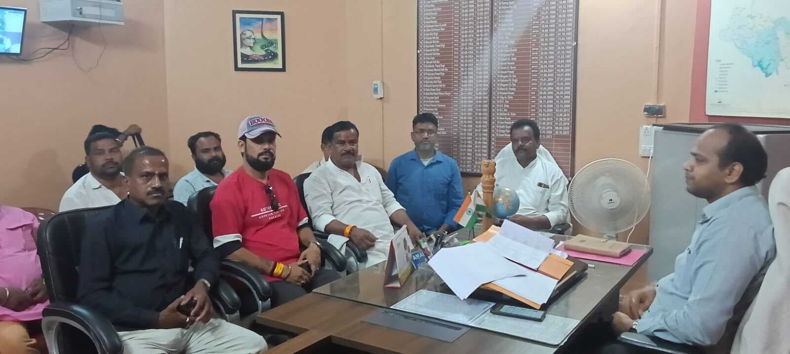 अखाड़ा जुलूस का पांच तक मार्गों का सत्यापन संबंधित थाना प्रभारी से करा लें कमेटी : एसडीओ