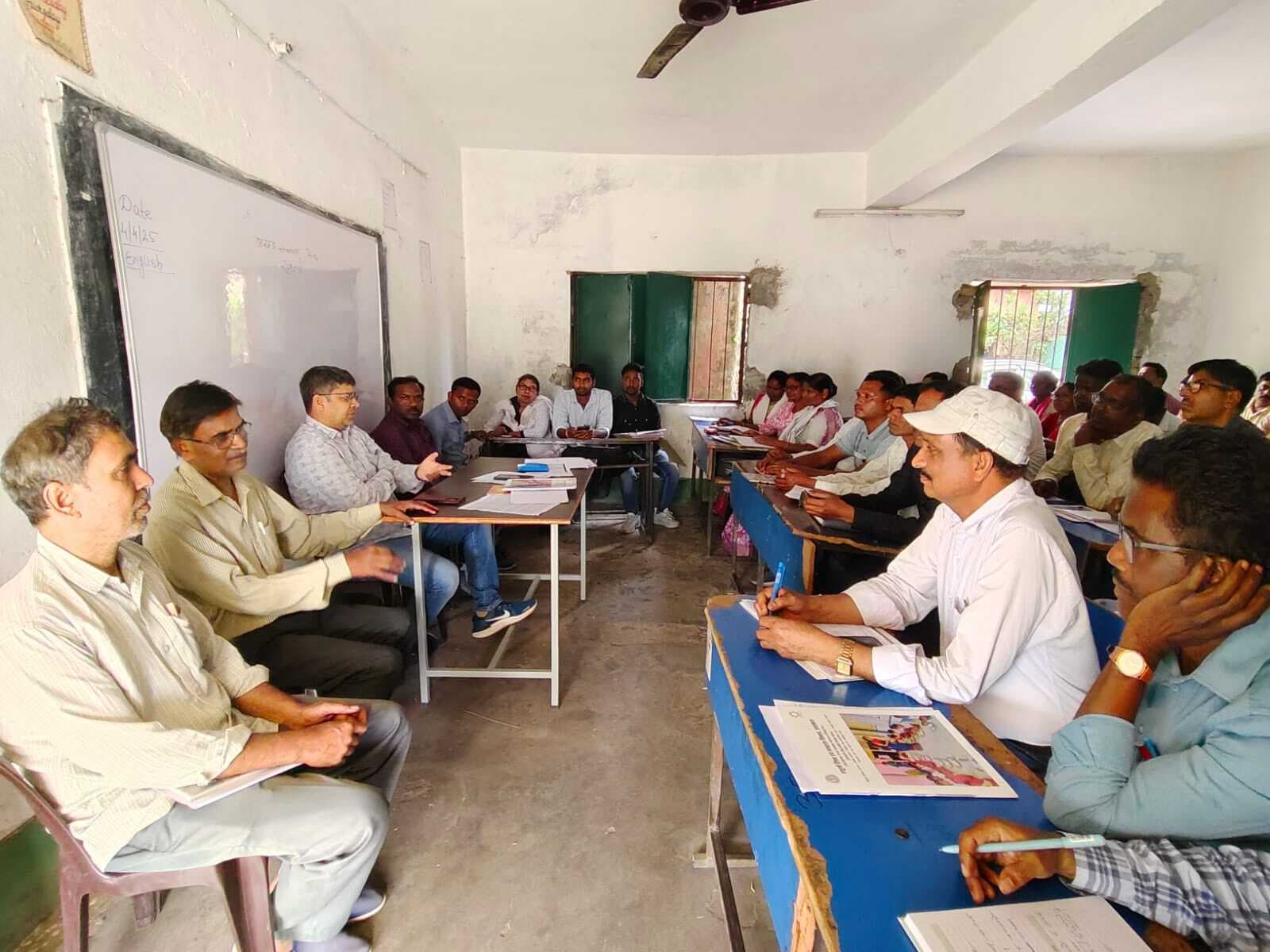 बच्चों के जन्म प्रमाण पत्र का आवेदन प्रखंड कार्यालय में जमा करें शिक्षक