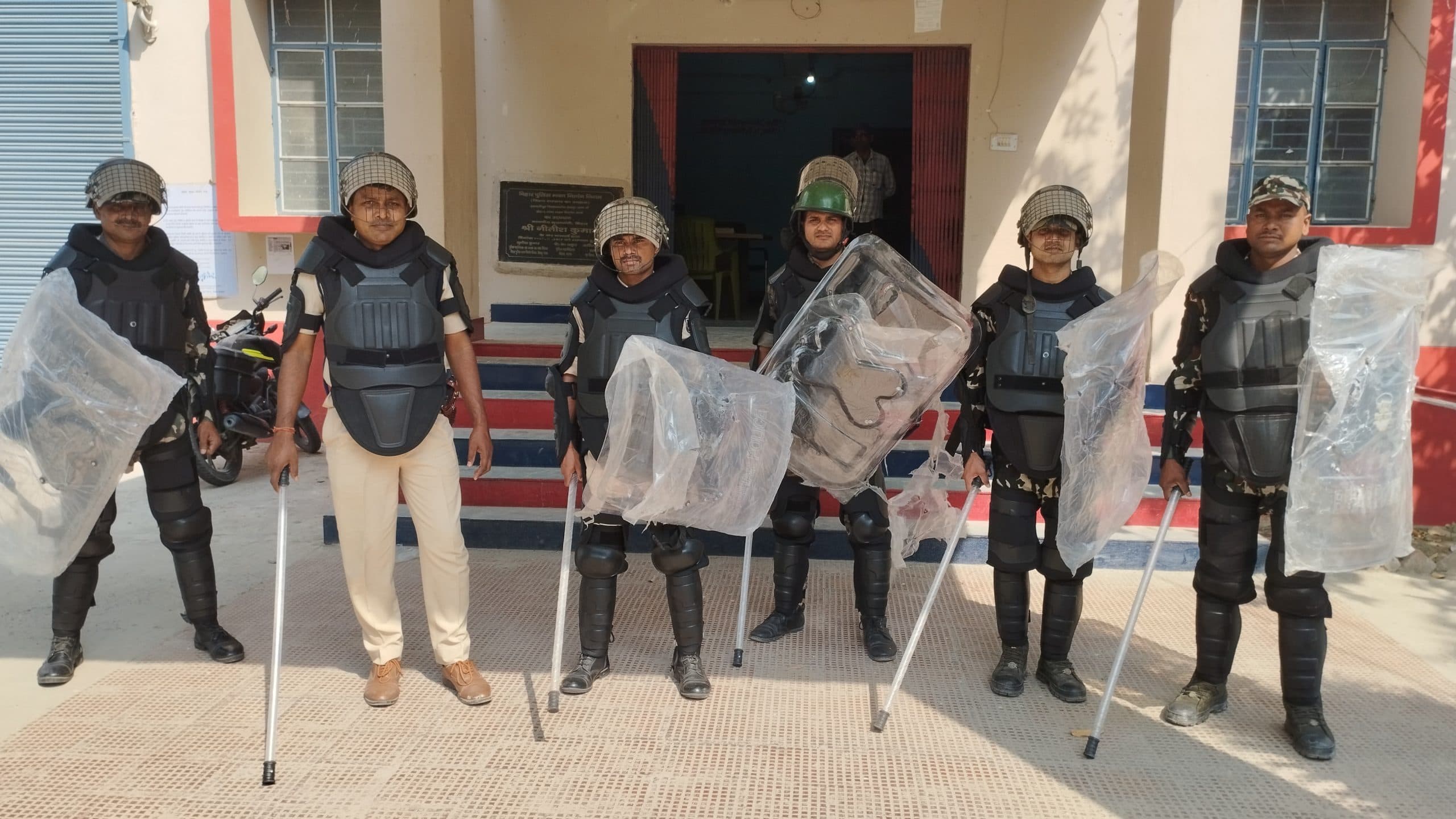 Samastipur News:रोसड़ा पुलिस ने दंगा रोधी उपकरण का किया मॉक ड्रिल