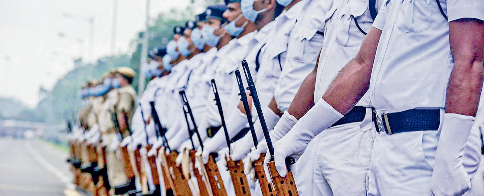 ''''सुरक्षा उपकरण'''' पहनकर ड्यूटी करने का निर्देश