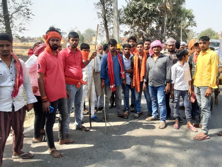 कपसिया गांव के बधार में आग से 60 बीघा गेहूं की फसल राख