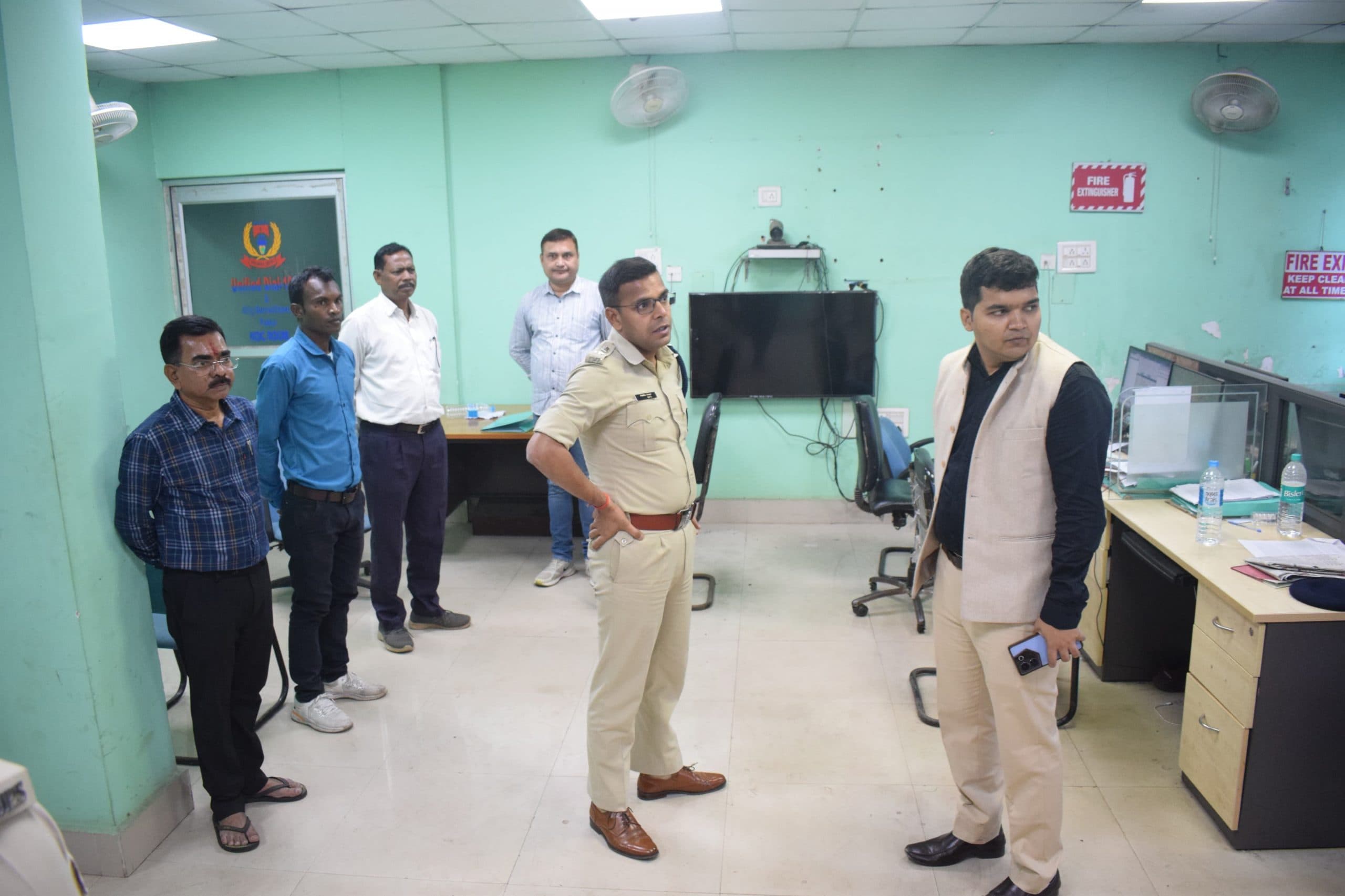 रामनवमी को लेकर जिला नियंत्रण कक्ष आज से सात तक 24 घंटे रहेगा कार्यरत : डीसी