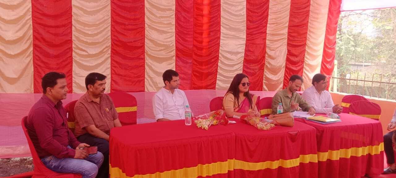 दो सदस्यीय टीम ने स्वास्थ्य सेंटर का किया निरीक्षण