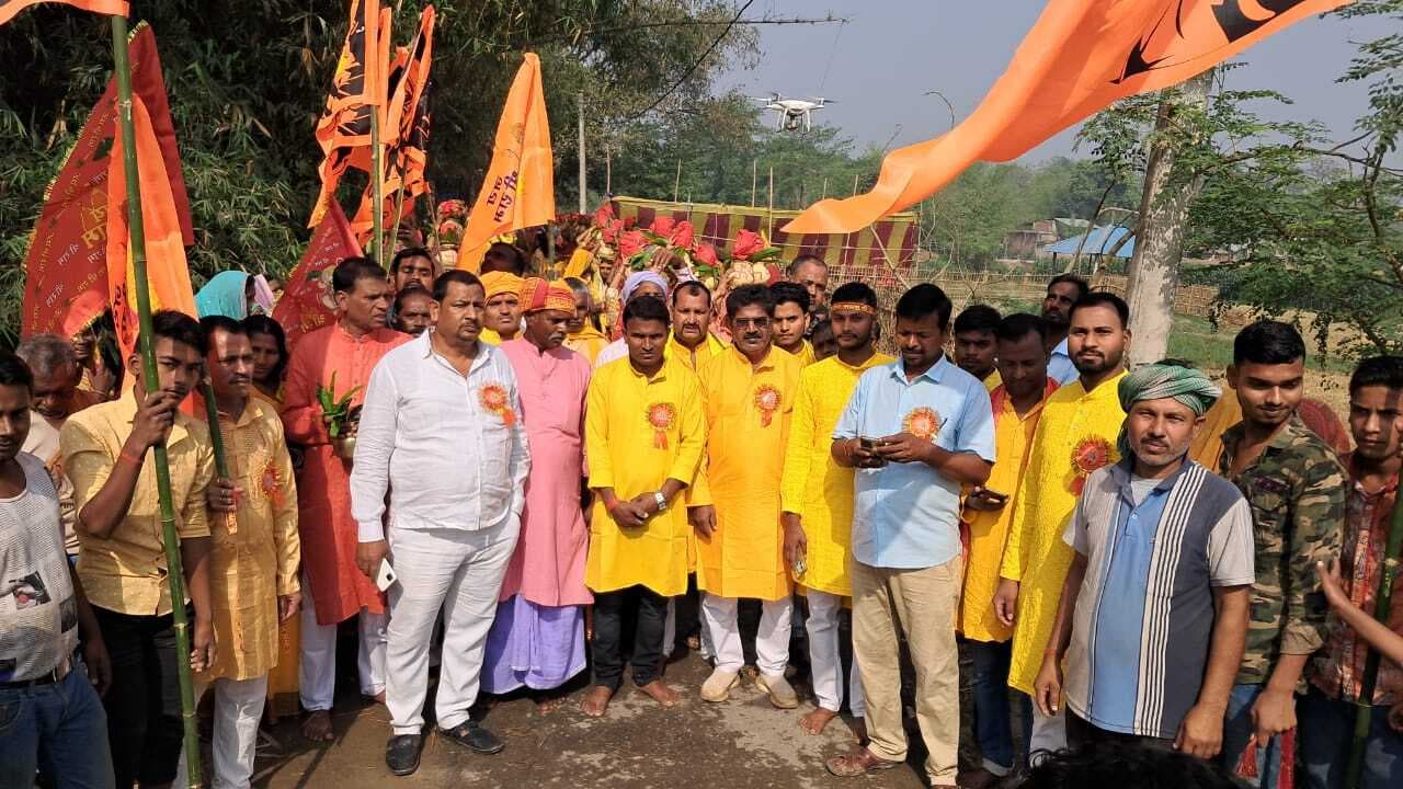 बजरंगबली मंदिर प्राण प्रतिष्ठा को लेकर निकली गयी कलश यात्रा