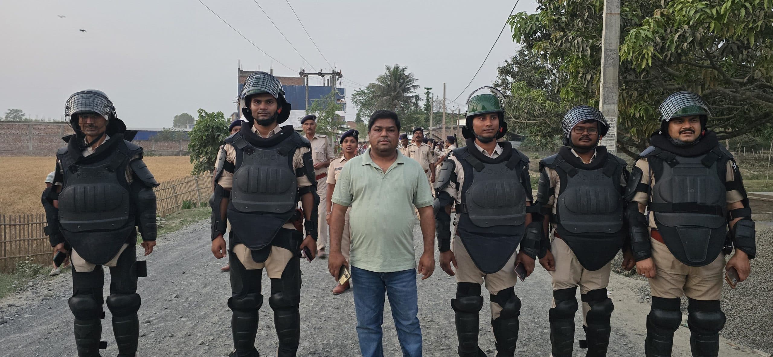 रामनवमी को लेकर आजमनगर पुलिस ने निकाला फ्लैग मार्च