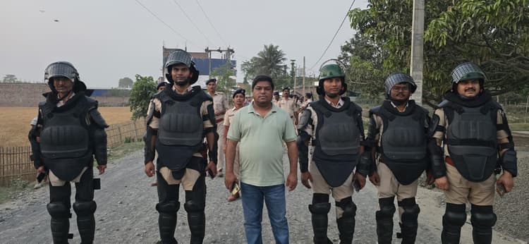 रामनवमी को लेकर आजमनगर पुलिस ने निकाला फ्लैग मार्च